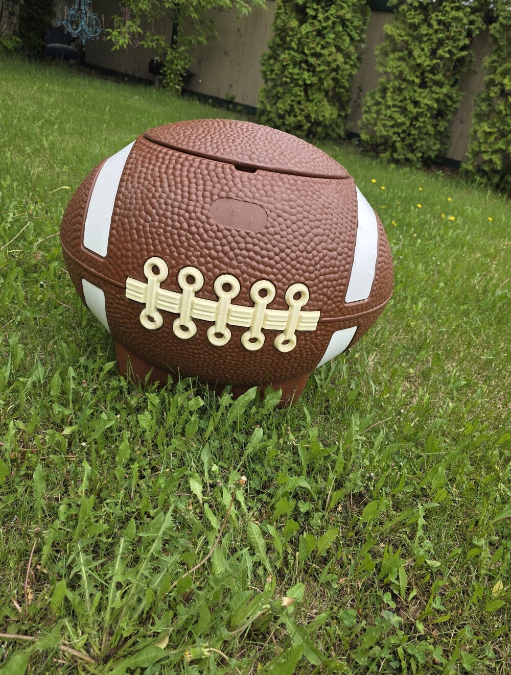 Little Tikes FOOTBALL TOYBOX/ICEBOX FOR FOOTBALL PARTY
